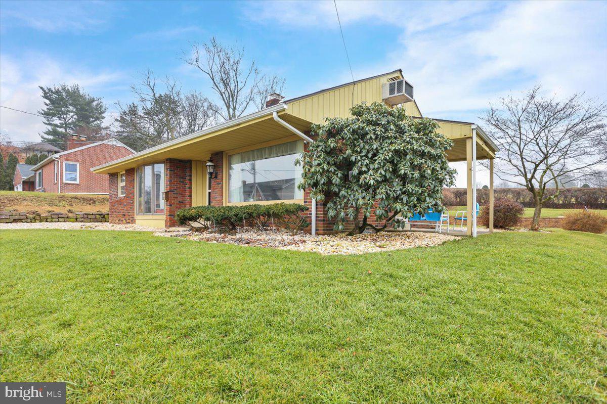 126 4th Street Shillington, PA 19607 - Photo 2 of 35 side covered porch