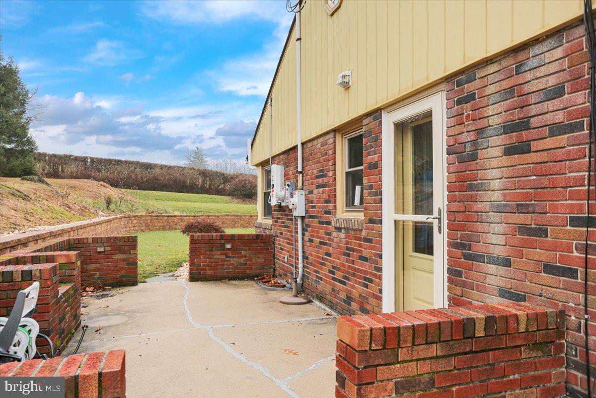 126 4th Street Shillington, PA 19607 - Photo 31 of 35 patio off kitchen