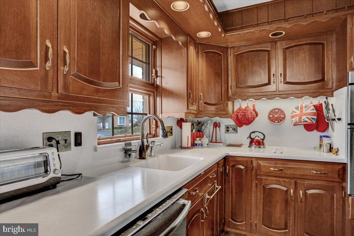 126 4th Street Shillington, PA 19607 - Photo 10 of 35 Updated kitchen