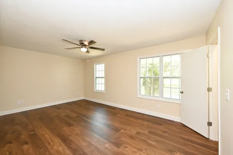 $359,900 | 120 Whippoorwill Lane, Bethpage, TN 37022