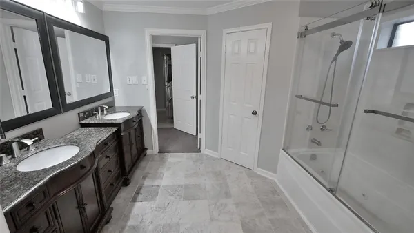 a view of entryway