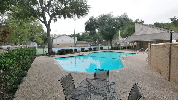 $2,195 | 8003 Oakwood Forest Drive, Houston, TX 77040