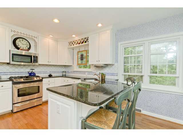 117 North Stanwood Road Columbus, OH 43209 - Photo 13 of 25
