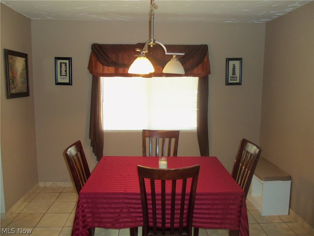 659 Caine Road Akron, OH 44312 - Photo 4 of 21 Gallery Image 4