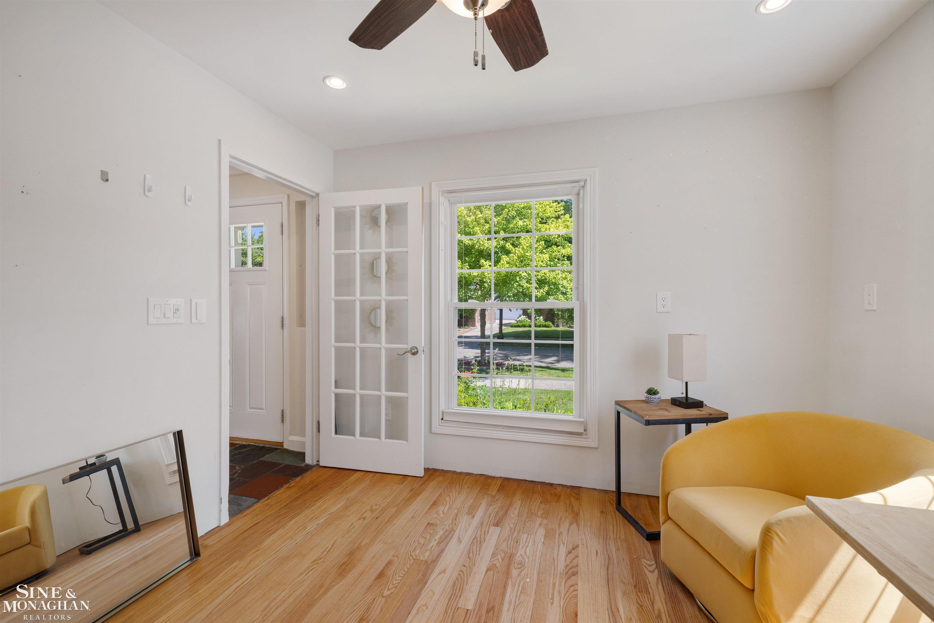 407 Lothrop Road Grosse Pointe Farms, MI 48236 - Photo 4 of 33