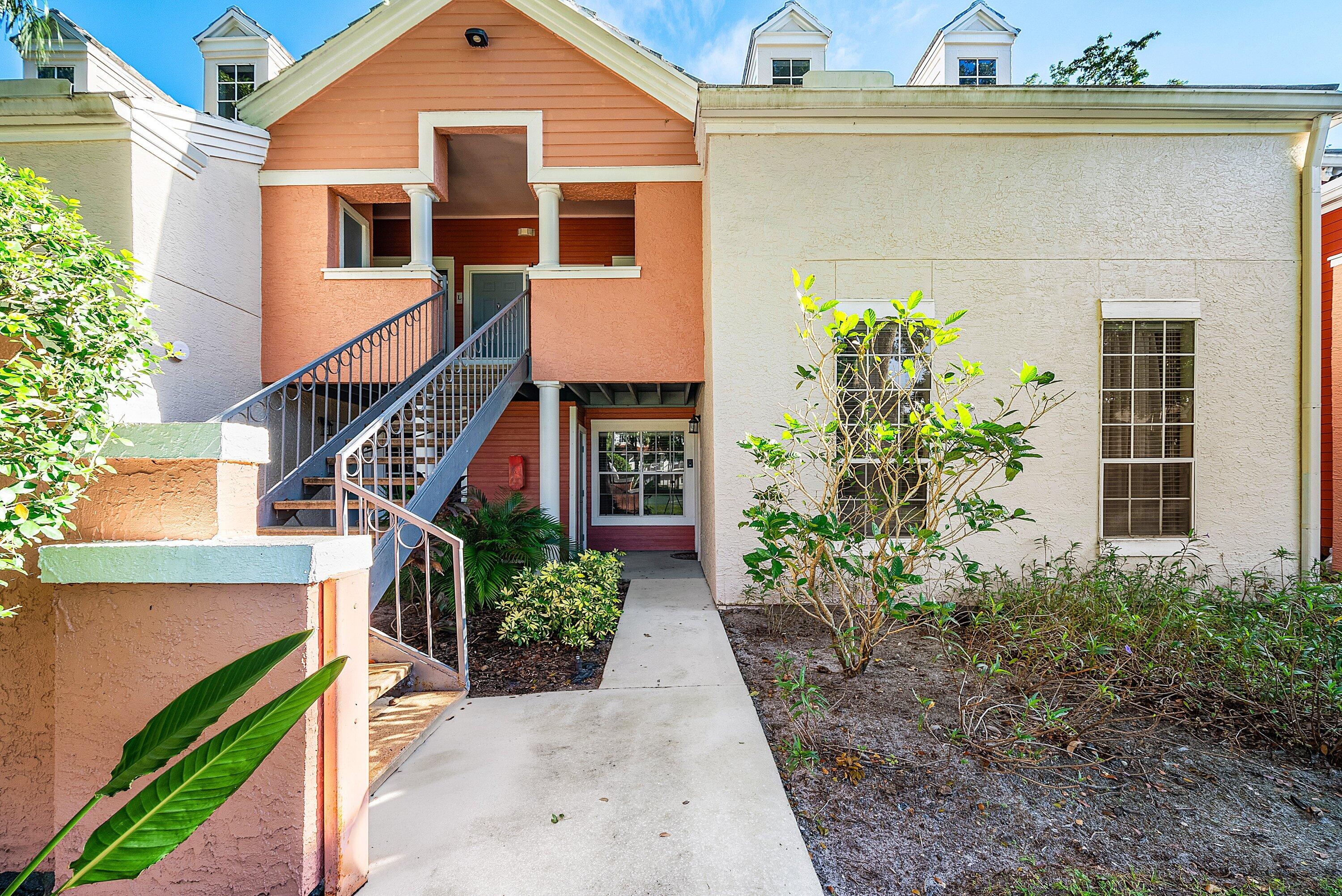 1001 Crystal Way, Unit M Delray Beach, FL 33444 - Photo 3 of 41 003-1001CrystalWay-M-DelrayBeach-FL-3344