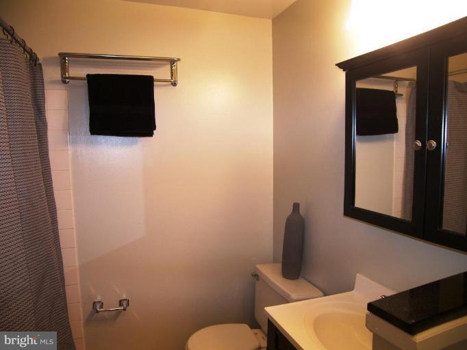 2001 16th Street Northwest, Unit 101 Washington, DC 20009 - Photo 4 of 10 Master Bath