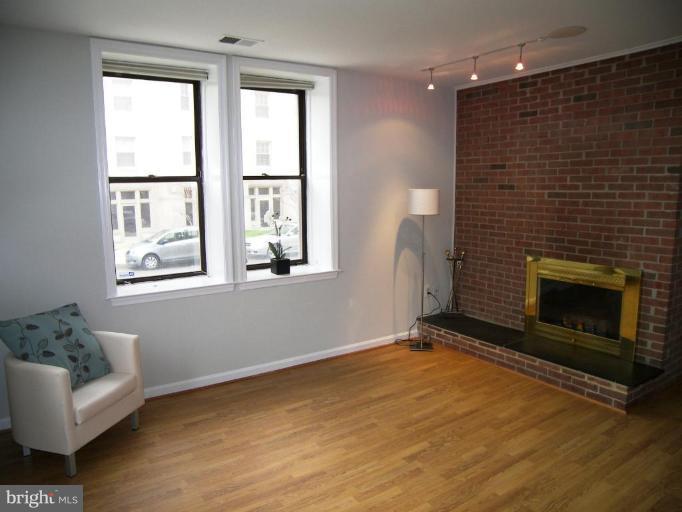 2001 16th Street Northwest, Unit 101 Washington, DC 20009 - Photo 6 of 10 Living Room
