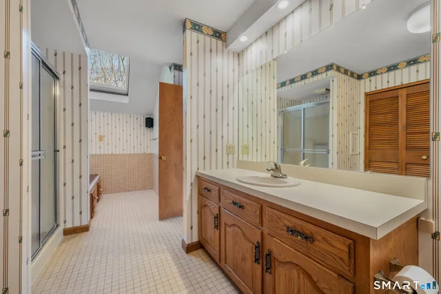 $475,000 | 97 West Main Street, Unit 24, East Lyme, CT 06357