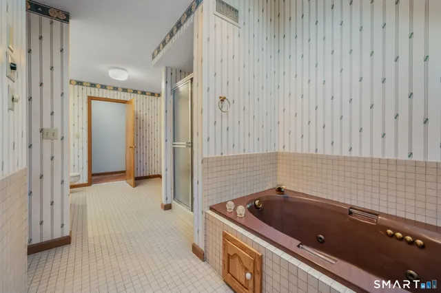 $475,000 | 97 West Main Street, Unit 24, East Lyme, CT 06357