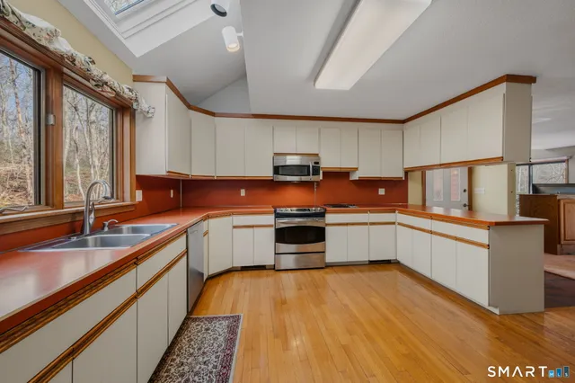 $475,000 | 97 West Main Street, Unit 24, East Lyme, CT 06357