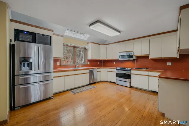 $475,000 | 97 West Main Street, Unit 24, East Lyme, CT 06357