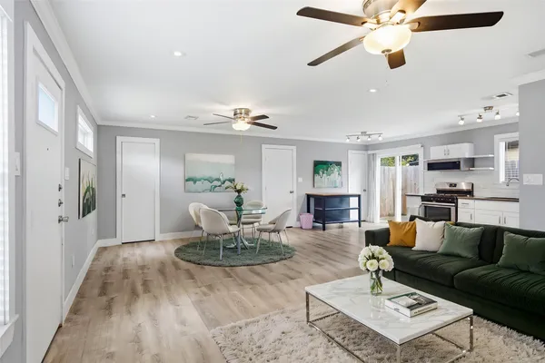 $1,650 | 1103 Booker Avenue, Unit B, Austin, TX 78752
