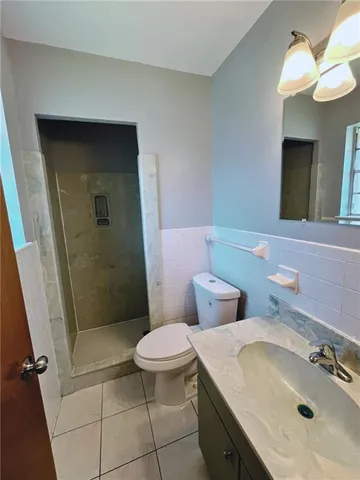 $1,950 | 1945 Green Oaks Drive, Gretna, LA 70056