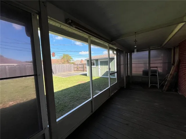 $1,950 | 1945 Green Oaks Drive, Gretna, LA 70056