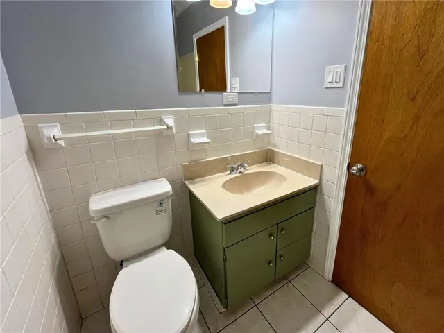 $1,950 | 1945 Green Oaks Drive, Gretna, LA 70056