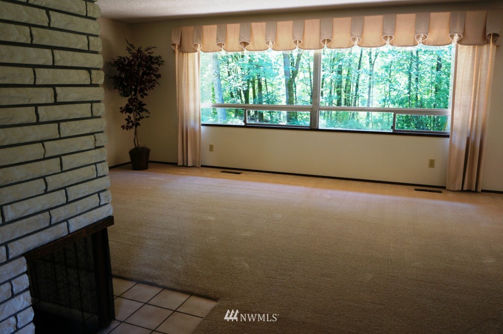 17237 194th Avenue Southeast Renton, WA 98058 - Photo 11 of 19 Gallery Image 11