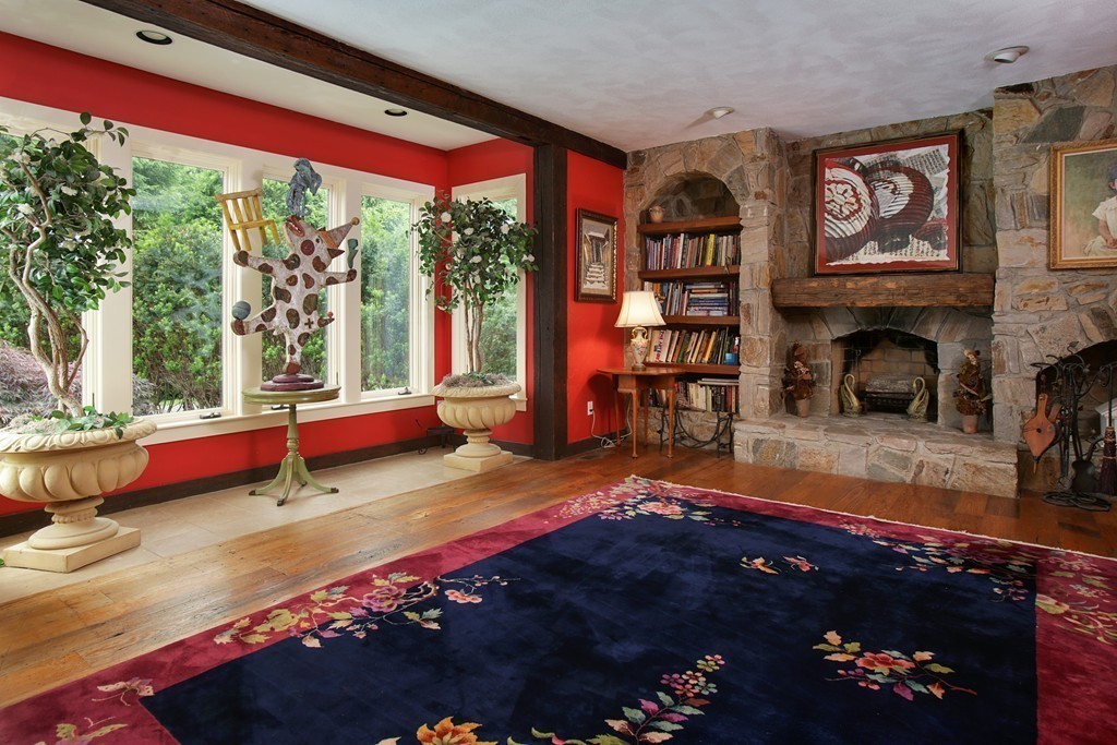 45 Old England Road Newton, MA 02467 - Photo 7 of 10
