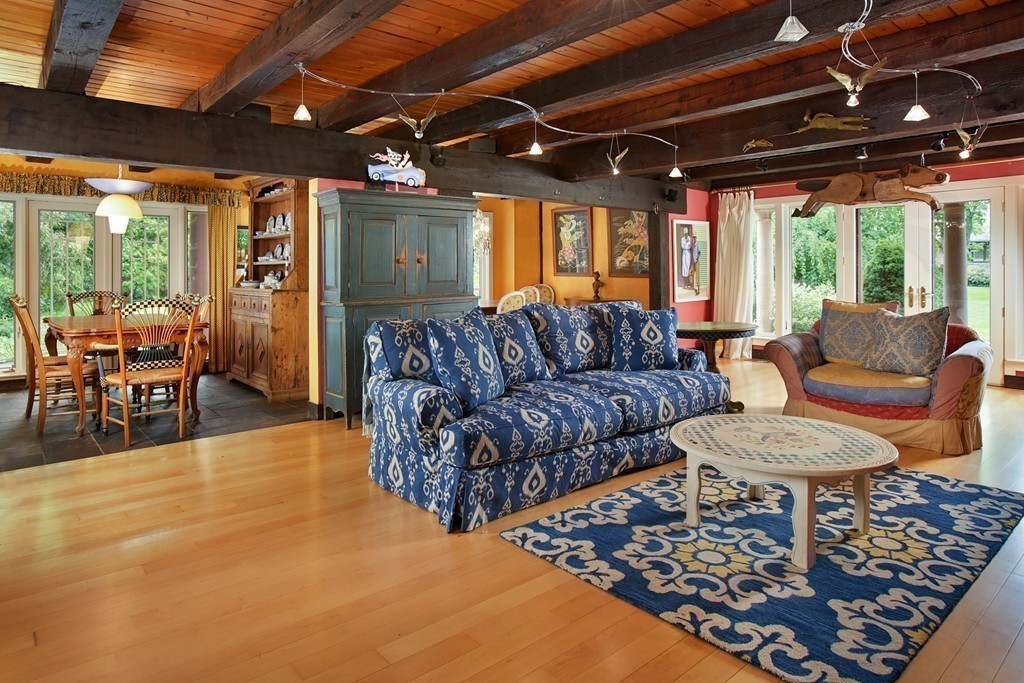 45 Old England Road Newton, MA 02467 - Photo 8 of 10