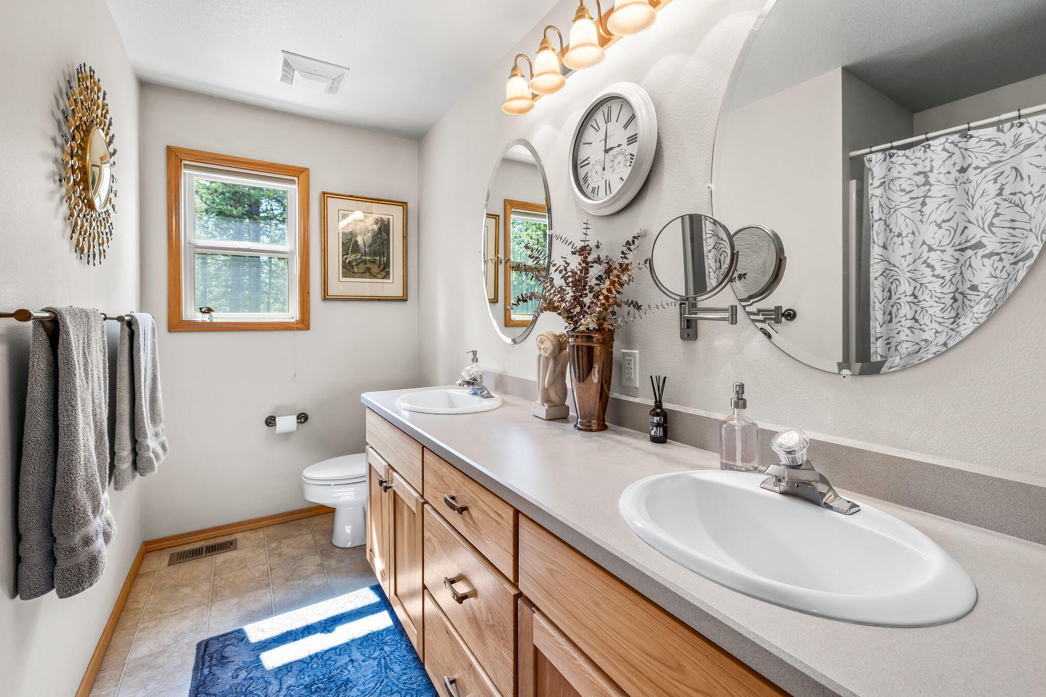 16519 Sprague Loop La Pine, OR 97739 - Photo 22 of 45 bathroom 2