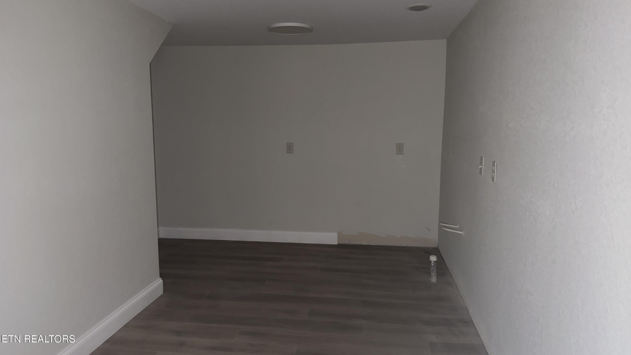 2662 Louisville Road Maryville, TN 37801 - Photo 28 of 60 a view of an empty room