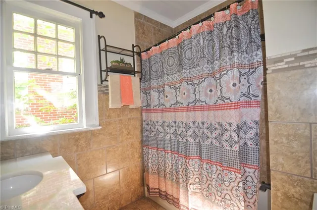 $2,500 | 446 Lockland Avenue, Winston-Salem, NC 27103