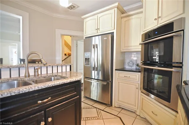 $2,500 | 446 Lockland Avenue, Winston-Salem, NC 27103