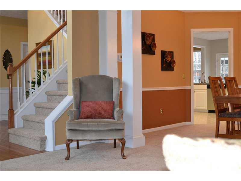 9130 Prairie Ridge Court Indianapolis, IN 46256 - Photo 3 of 24 Gallery Image 3