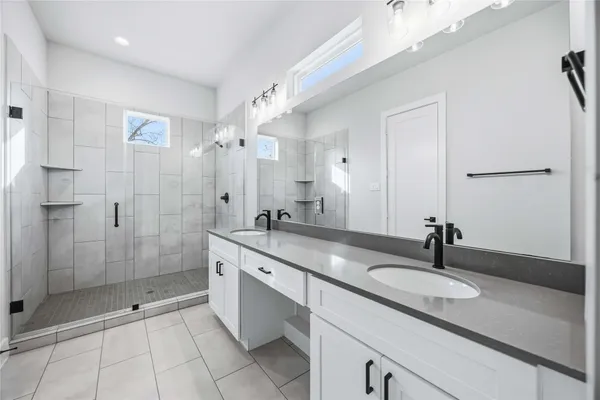 $2,400 | 6110 De Campo Street, Houston, TX 77091