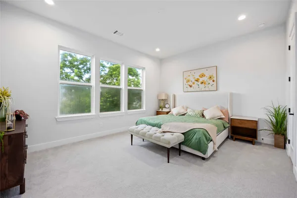 $2,400 | 6110 De Campo Street, Houston, TX 77091