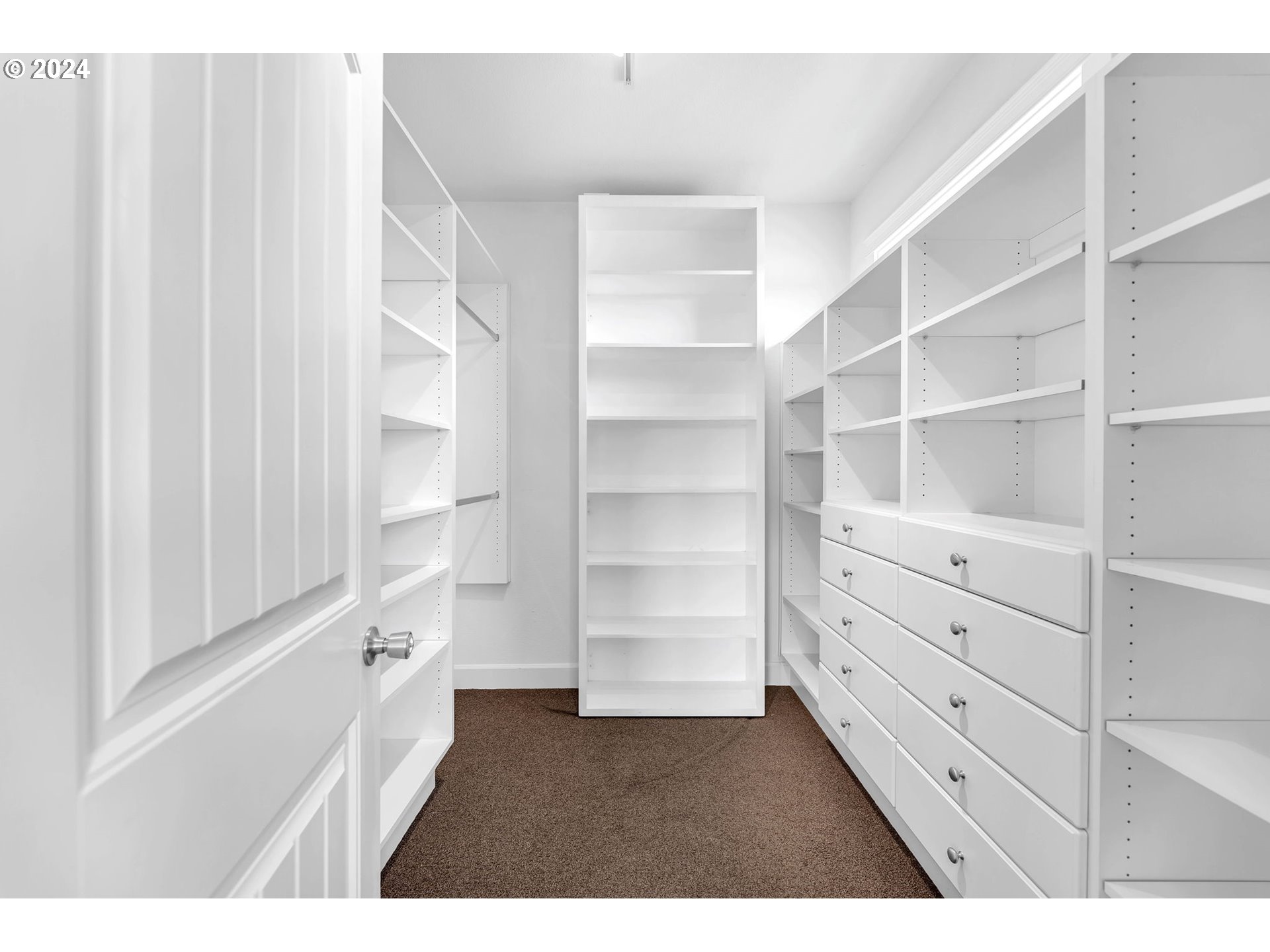 19130 Northeast Davis Road Brush Prairie, WA 98606 - Photo 23 of 48 a view of an empty walk in closet