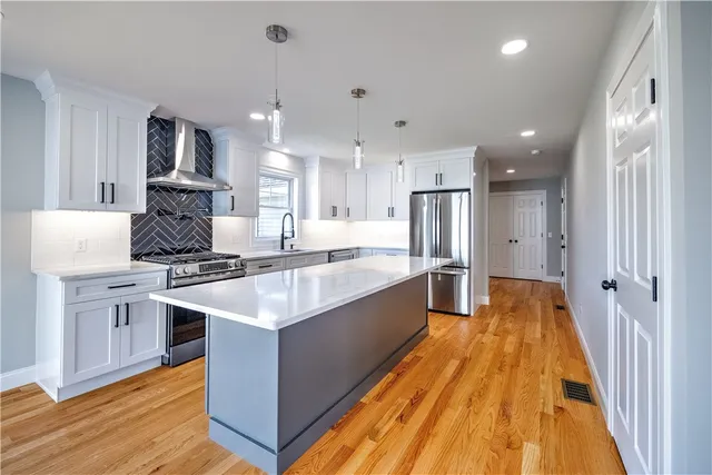 $669,900 | 188 St Louis Avenue, Woonsocket, RI 02895