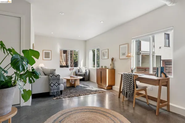$898,000 | 1210 Everett Avenue, Oakland, CA 94602