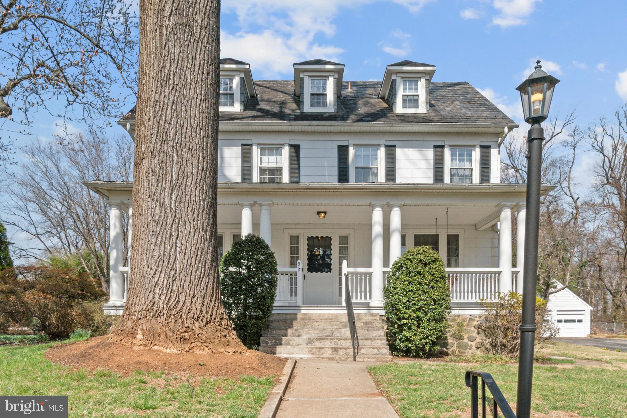 521 Nottingham Road Baltimore, MD 21229 - Photo 3 of 43 Gallery Image 3