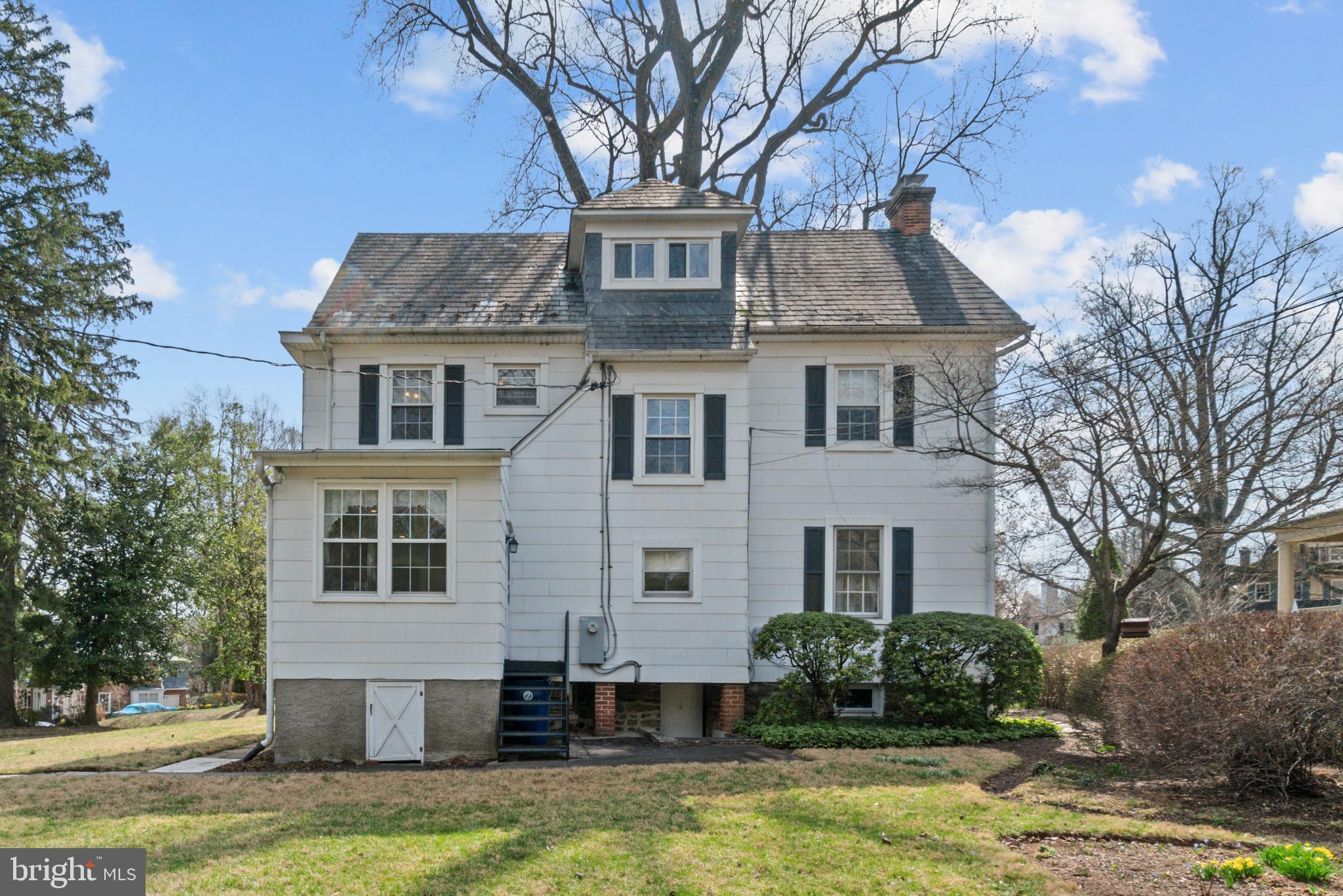 521 Nottingham Road Baltimore, MD 21229 - Photo 4 of 43 Gallery Image 4