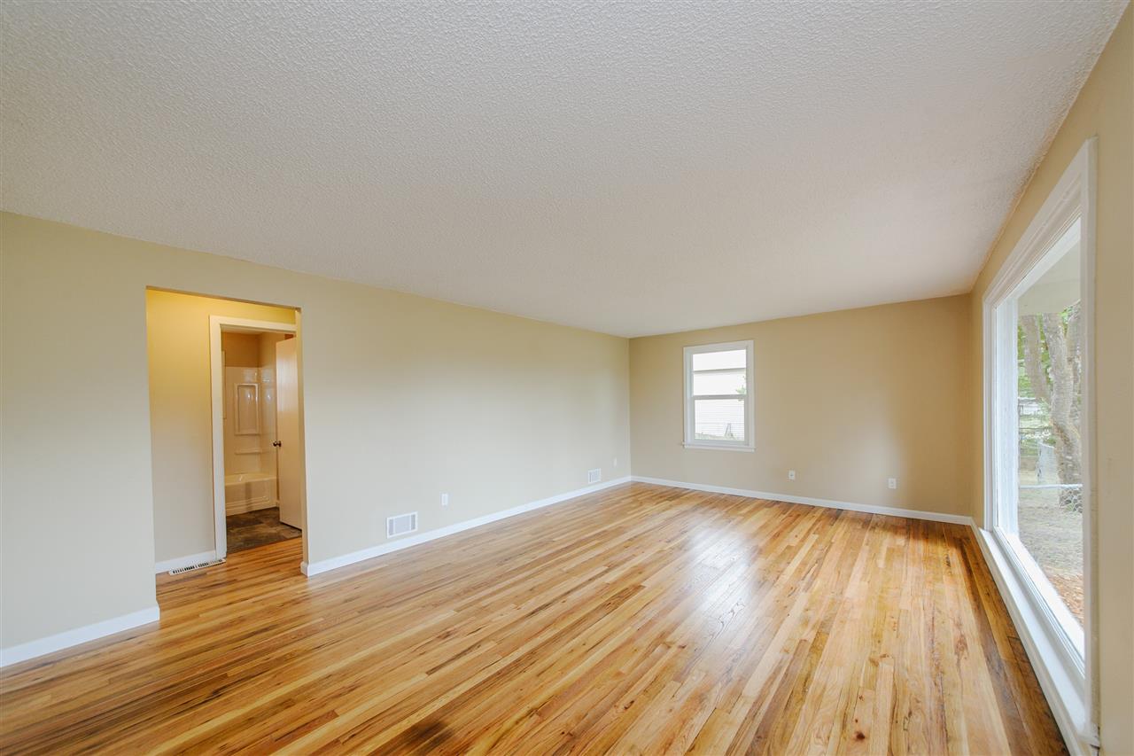 2803 North University Road Spokane Valley, WA 99206 - Photo 3 of 15 Gallery Image 3