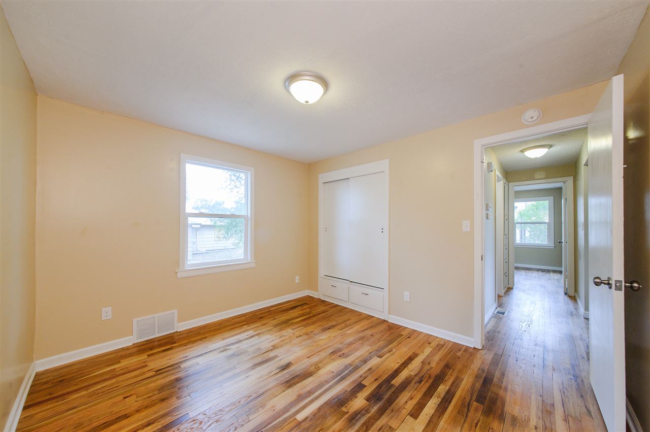 2803 North University Road Spokane Valley, WA 99206 - Photo 8 of 15 Gallery Image 8