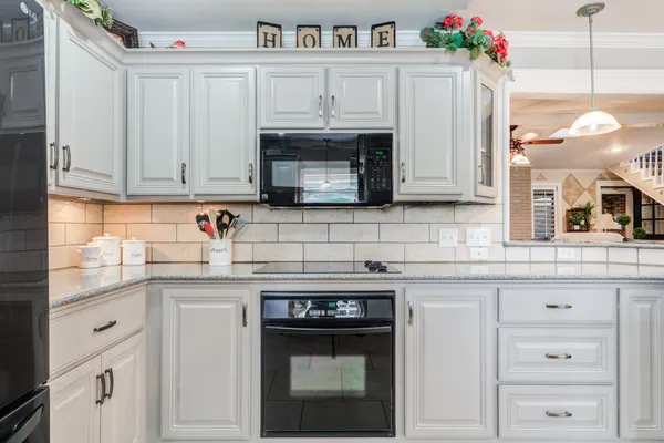 $415,000 | 2208 Rice Drive, Levelland, TX 79336