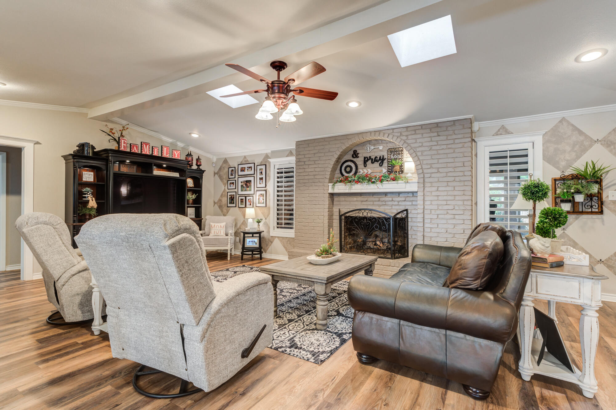 2208 Rice Drive Levelland, TX 79336 - Photo 13 of 57 DSC04870_1_2_3_4