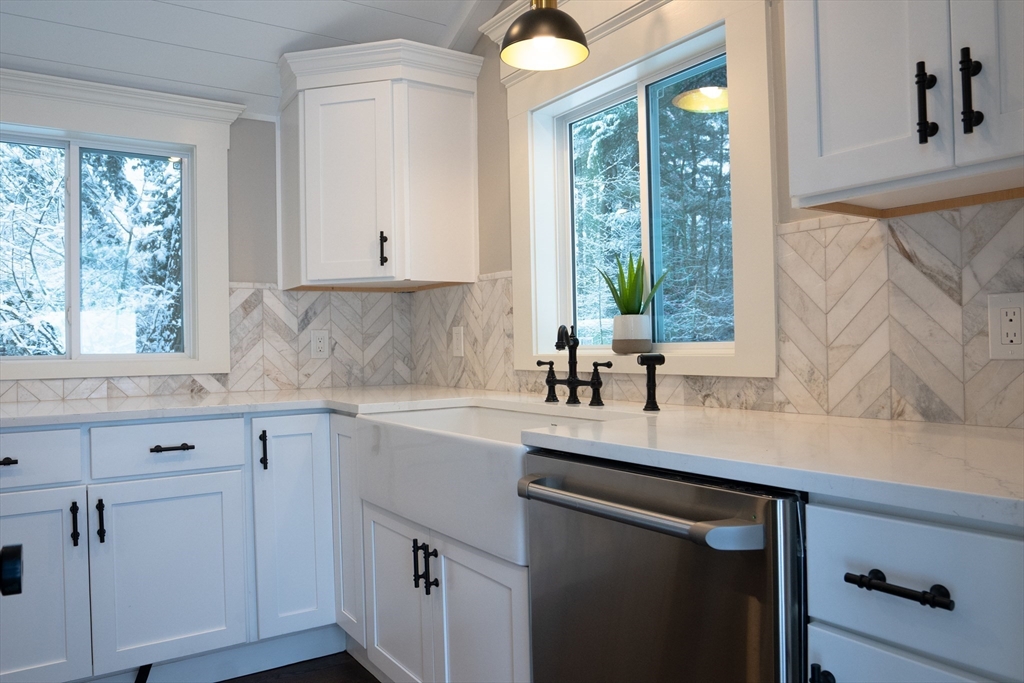 497 Springfield Street, Unit 1 Wilbraham, MA 01095 - Photo 4 of 12