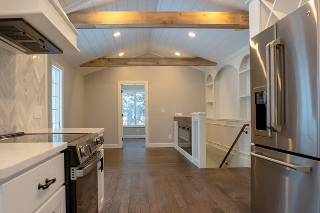 $3,200 | 497 Springfield Street, Unit 1, Wilbraham, MA 01095