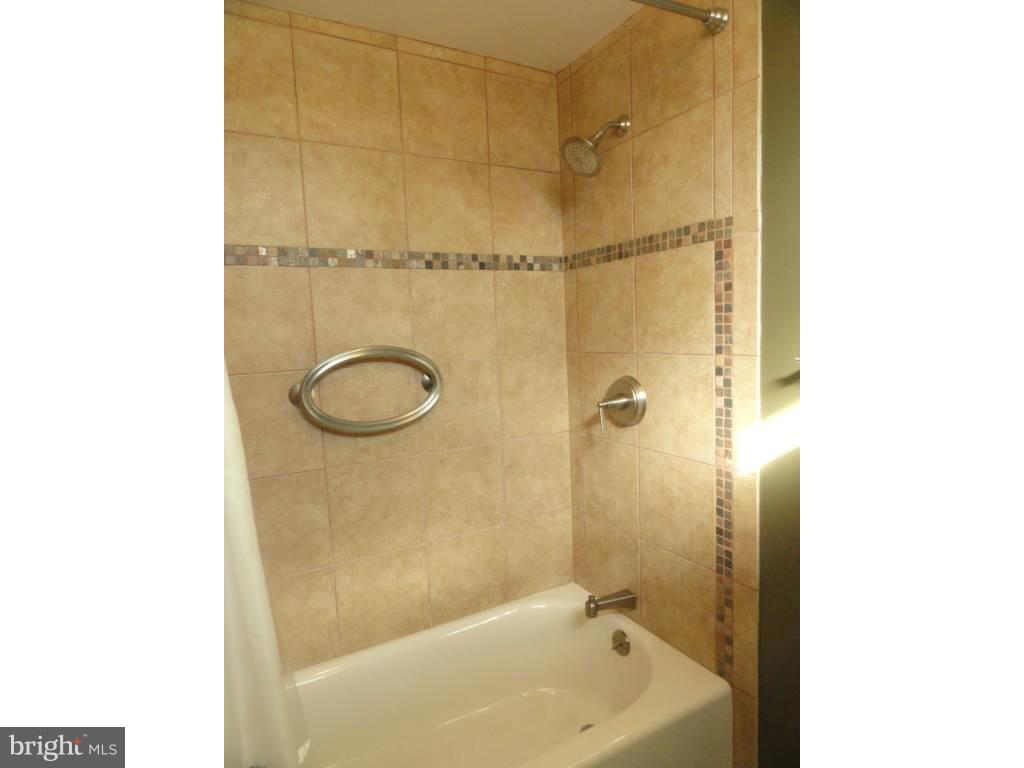 2705 Geartner Road Baltimore, MD 21209 - Photo 12 of 16 Bath