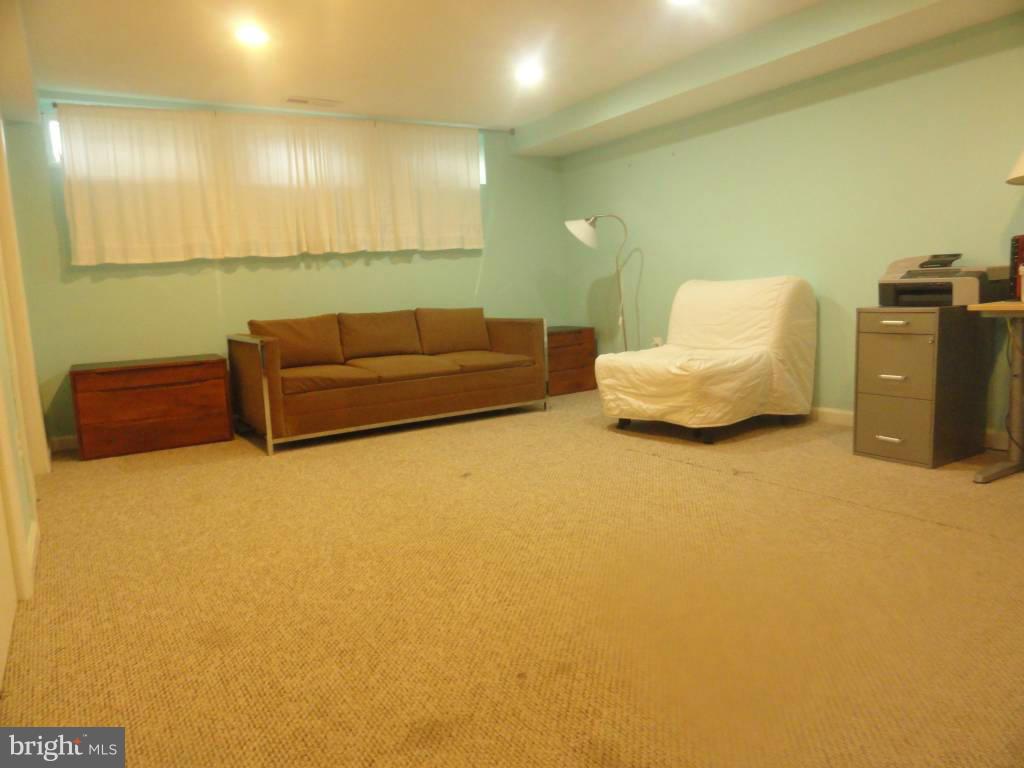2705 Geartner Road Baltimore, MD 21209 - Photo 14 of 16 Bedroom