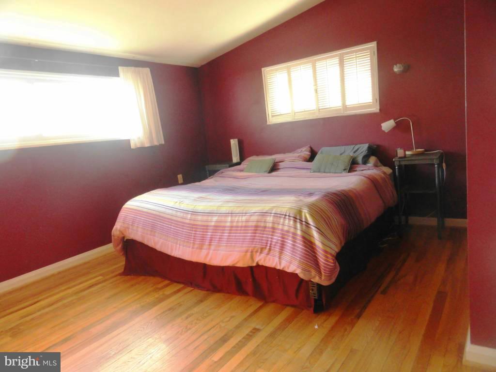 2705 Geartner Road Baltimore, MD 21209 - Photo 7 of 16 Bedroom (Master)