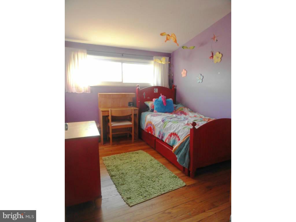 2705 Geartner Road Baltimore, MD 21209 - Photo 8 of 16 Bedroom