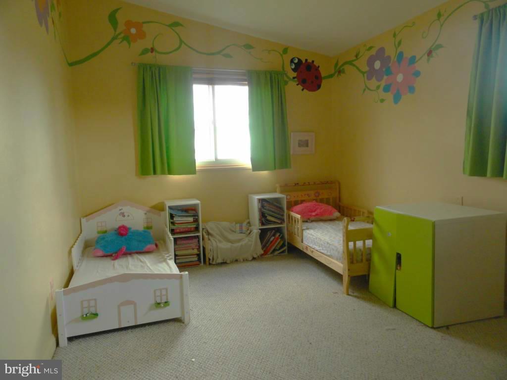 2705 Geartner Road Baltimore, MD 21209 - Photo 9 of 16 Bedroom