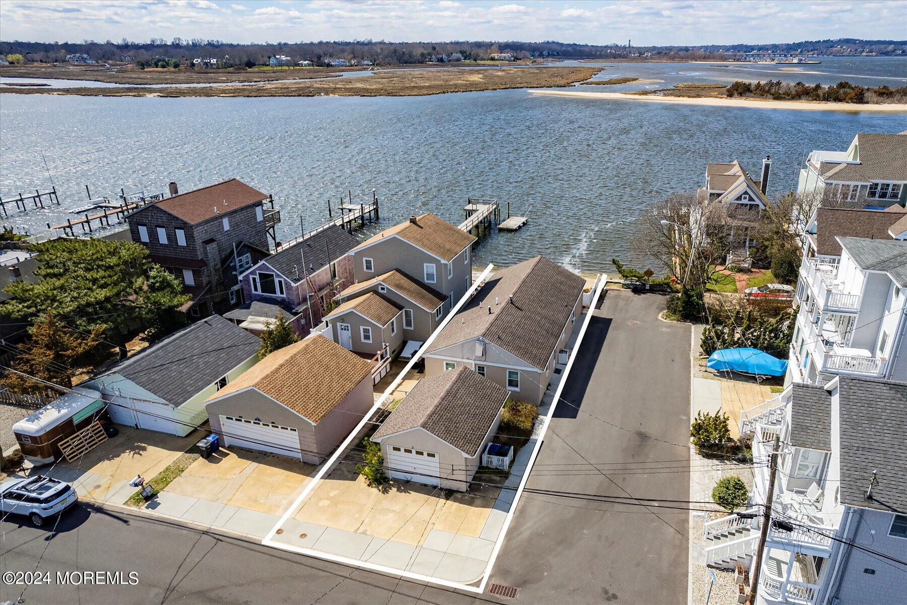 2 Riverview Place Sea Bright, NJ 07760 - Photo 19 of 40 Your Summer Residence