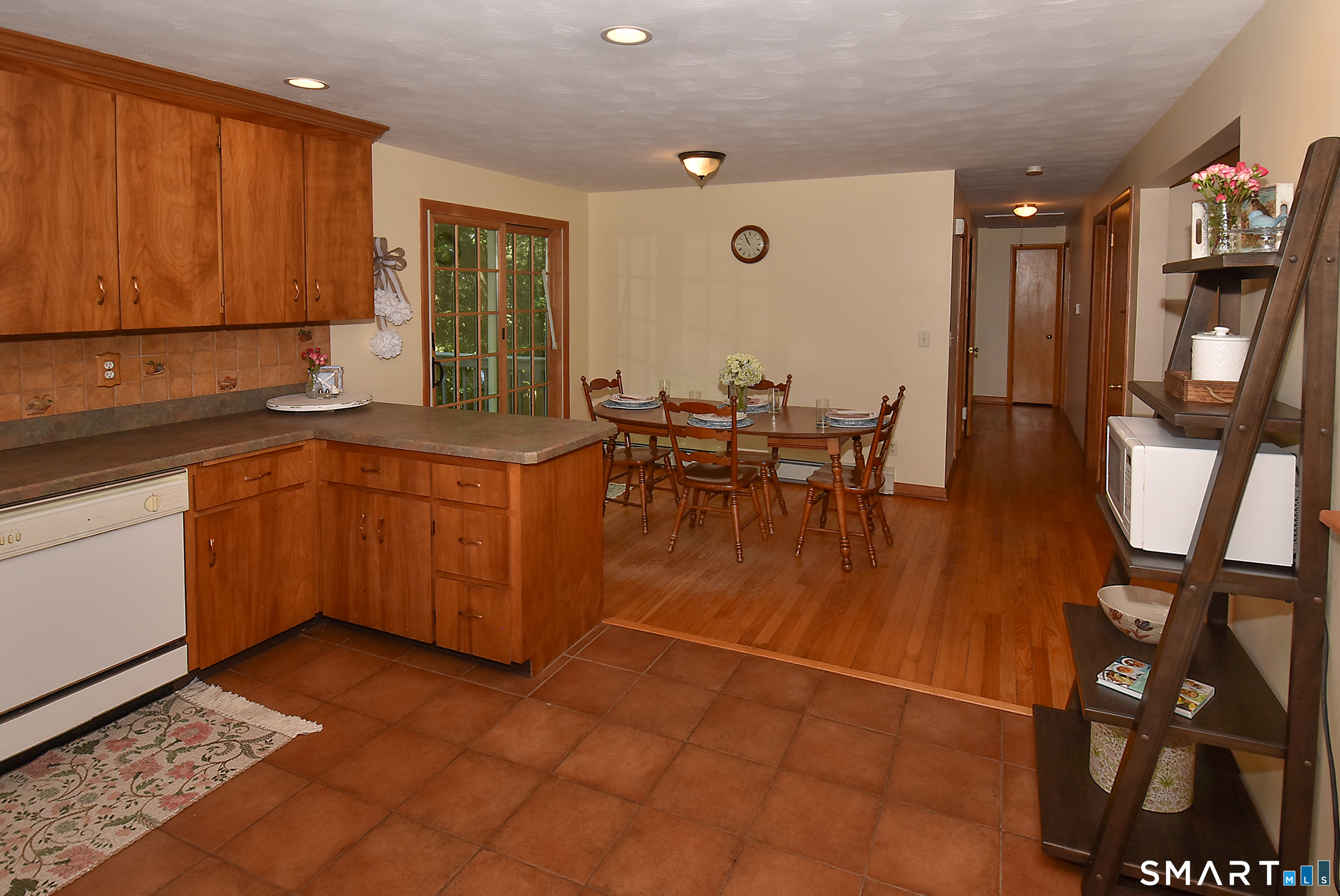 607 Old Post Road Tolland, CT 06084 - Photo 12 of 32