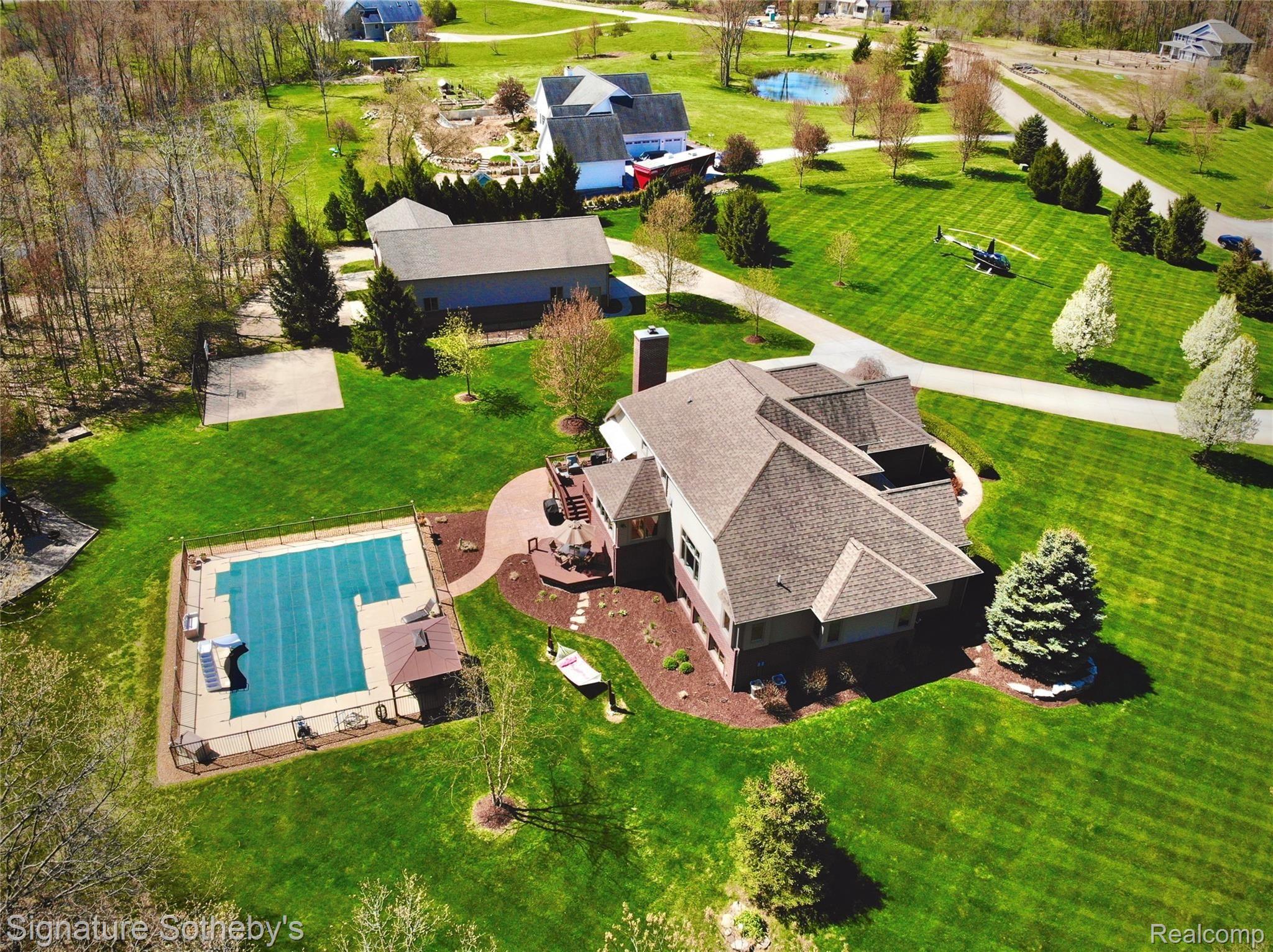 5250 Reds Way Howell, MI 48855 - Photo 49 of 52 7B96210A-629D-4390-8221-60150C74F24D.jpeg
