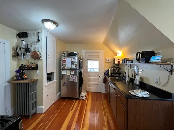 $4,000 | 21 Chandler Street, Unit 3, Somerville, MA 02144